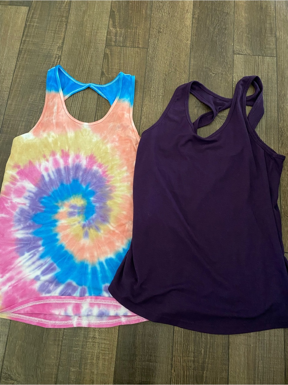 Zyia twist tanks